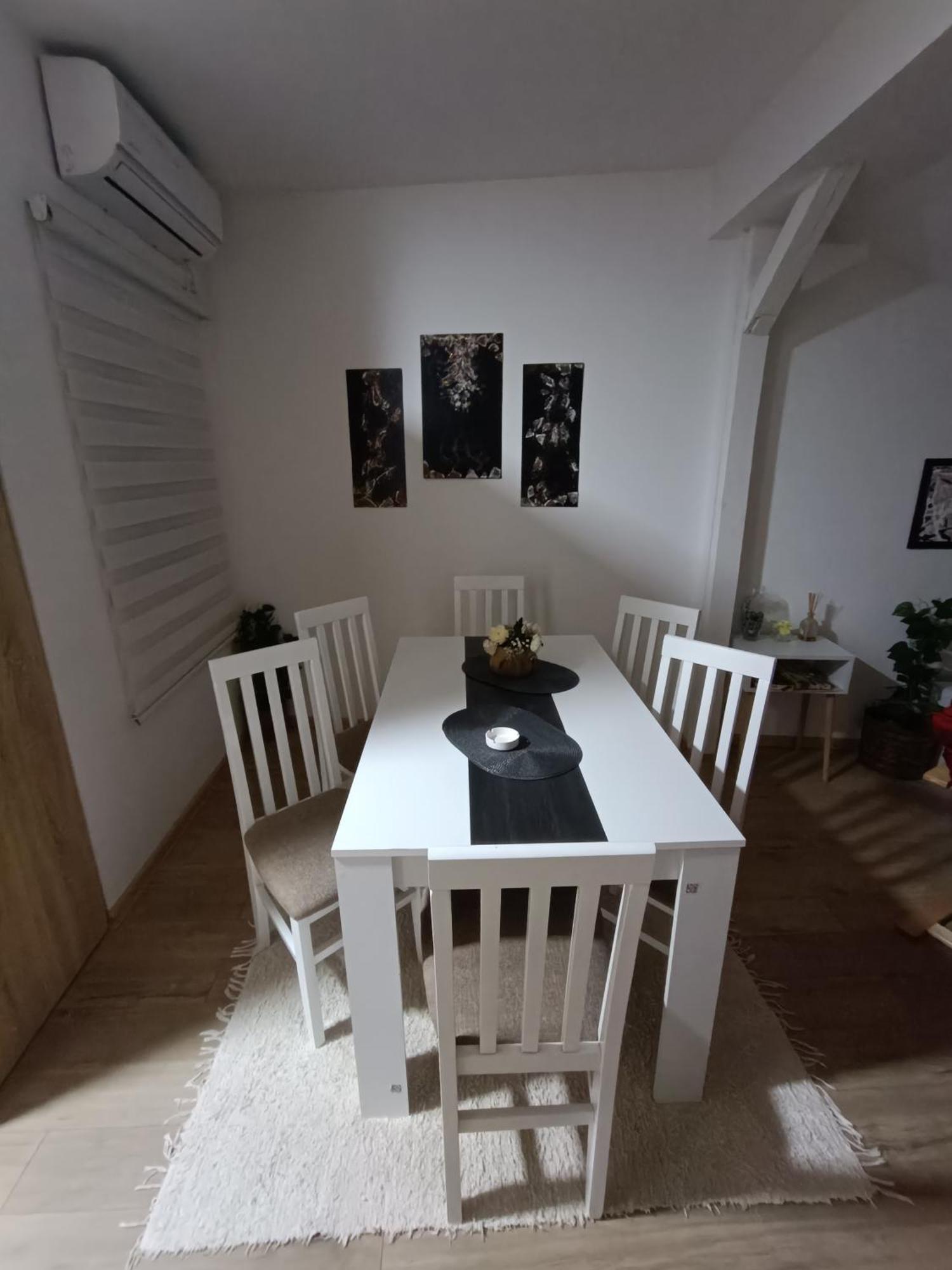 Apartmani S - Dsn Kraljevo Ngoại thất bức ảnh